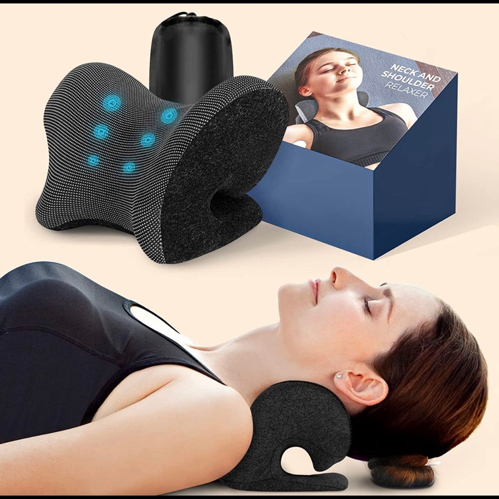 Neck & shoulder relaxer with magnetic therapy pillowcase